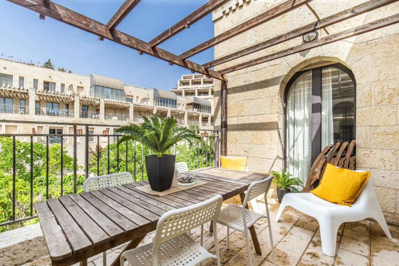 ירושלים ✦Luxury 2 Bdr David'S Village Apartment ✦ Mamilla מראה חיצוני תמונה